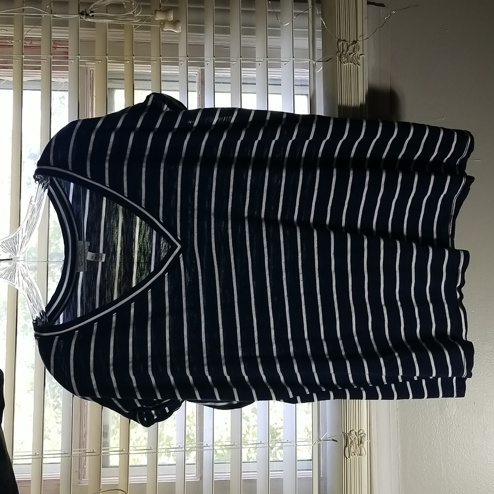 Jessica Simpson Shirt Size XL